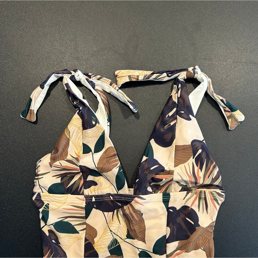 NWT L*Space Isabelle One-Piece Tropical Print Swimsuit – Size 6 - Picture 3 of 5